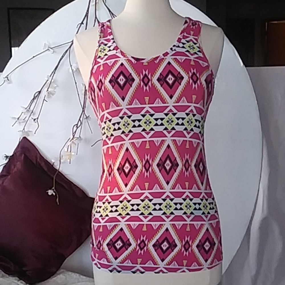 Aztec Pattern Soft Tank Top Racer Back Size Medium